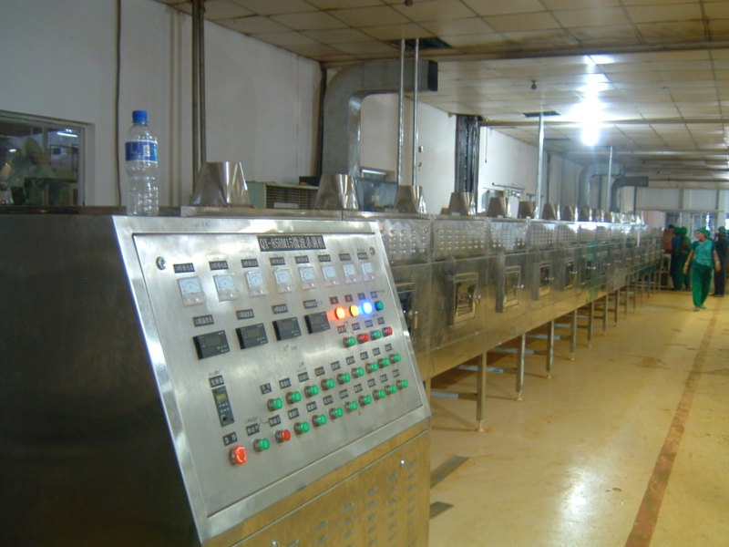 麻辣微波殺菌機(jī)